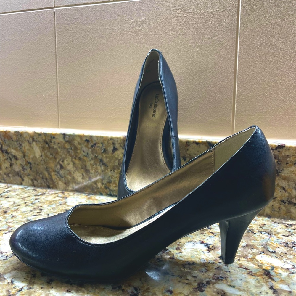 Liz Claiborne flex, women’s black pump heels